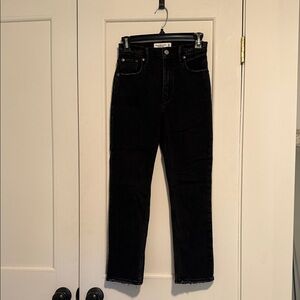 Abercrombie & Fitch - Ankle Straight - Ultra High Rise Black Jeans - 00 SHORT